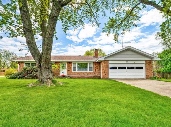 1888 N Sierra Way, Stevensville, MI 49127