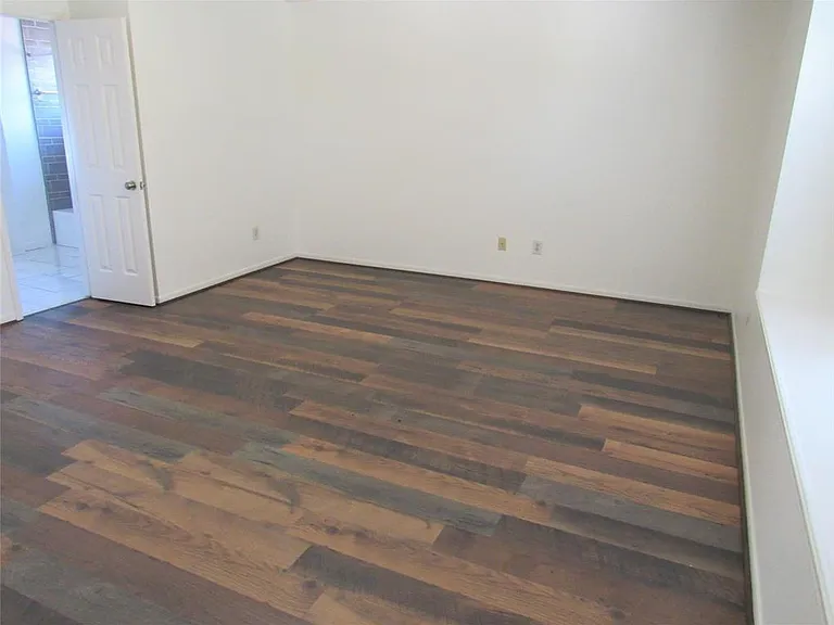 18822 Timber Way Dr — Photo 11