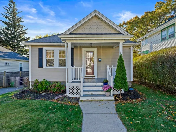 14 Sanborn Ave, West Roxbury, MA 02132