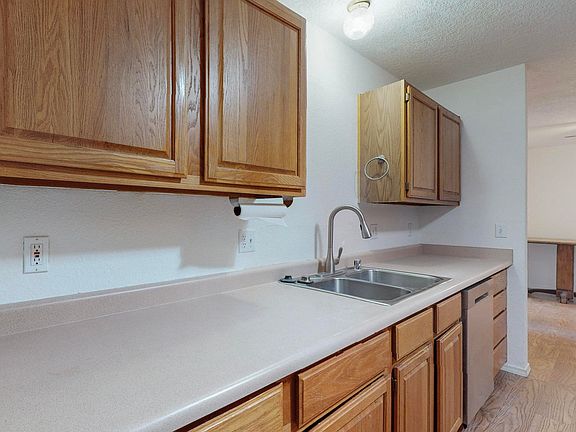 5th image of 931 Manzano Ave SE