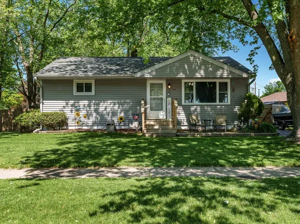 7304 Mildred Rd, Machesney Park, IL 61115