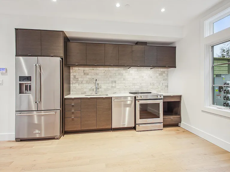 Kitchen with Quartz Counters