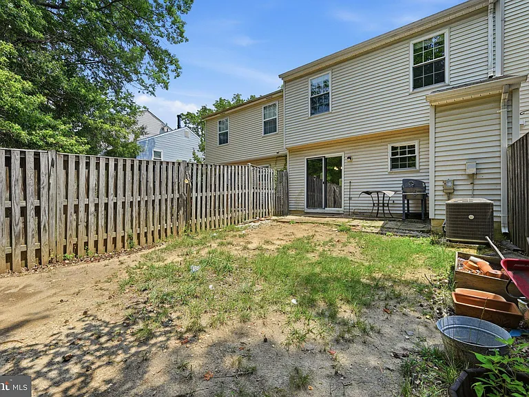 16 Meadowside Ct — Photo 41