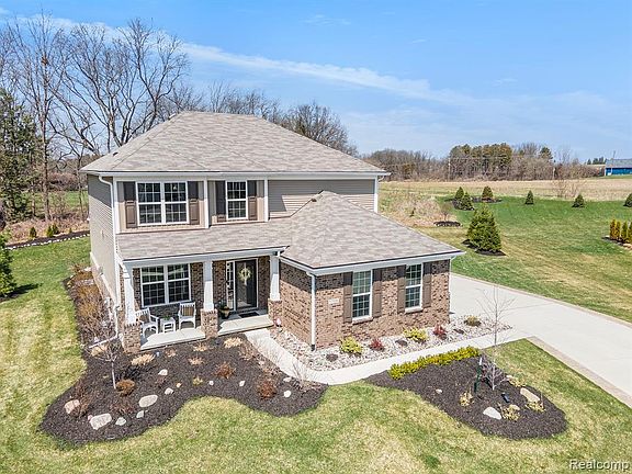 2nd image of 57996 Cider Mill Dr
