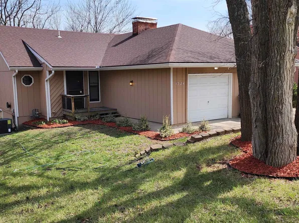 3524 SW Skyline Pkwy, Topeka, KS 66614