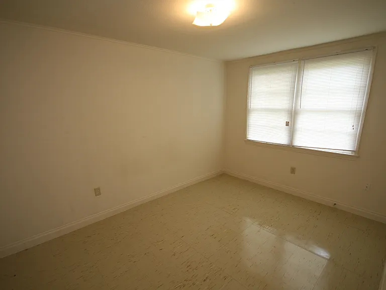 2315 Rose Dr #2315 — Photo 7