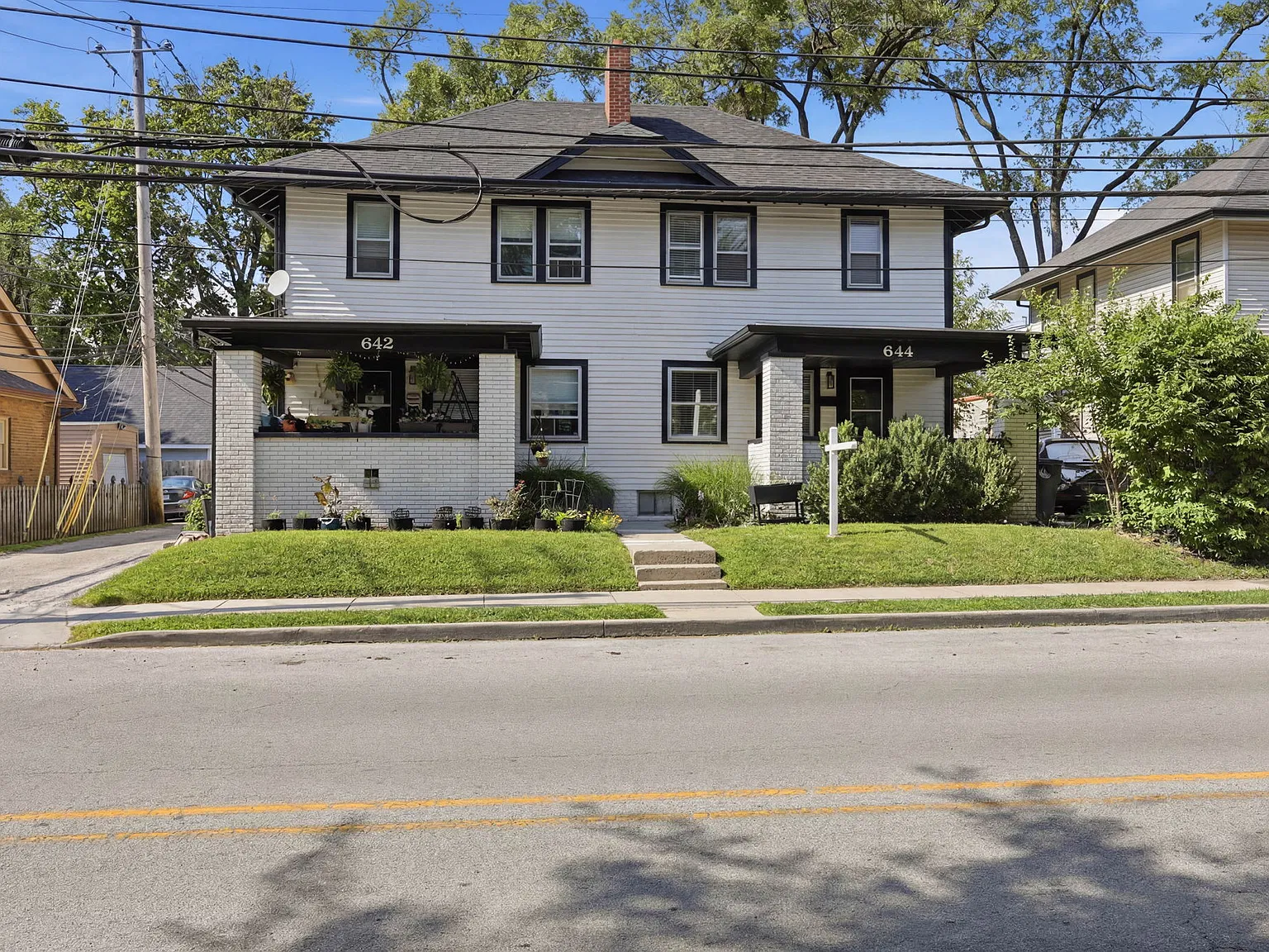 3 bed, 1134 sqft, $2,100 — Photo 1