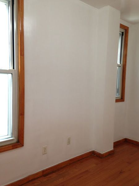 1st image of 13 Market St APT 5