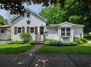 60 Hart St, Oswego, NY 13126