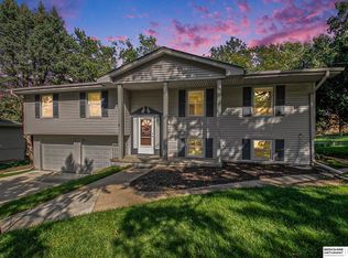 2923 S 112th St, Omaha, NE 68144