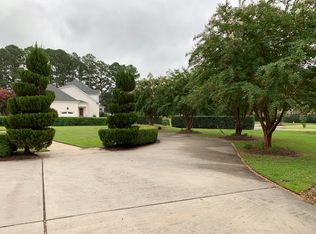 2901 Groveland Dr, Greenville, NC 27858