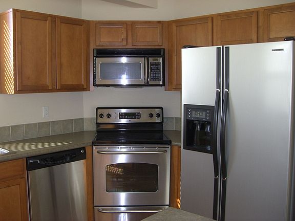 2nd image of 2666 NE Magnolia St