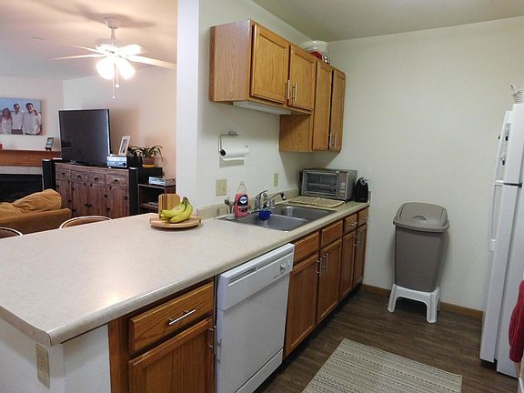 5th image of 315 Prairie Oaks Dr