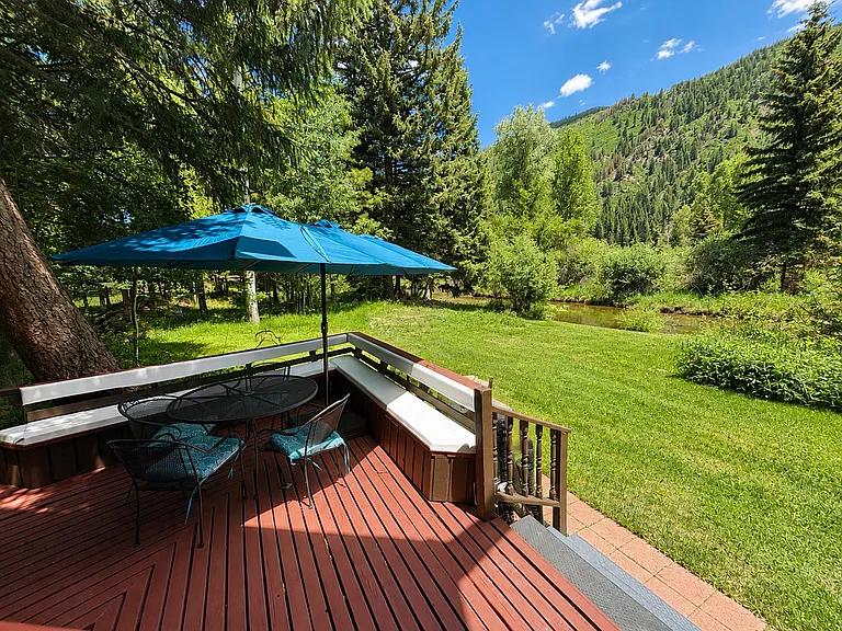 Outdoor Deck