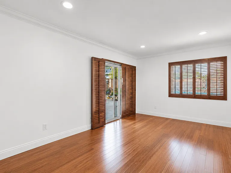 17161 Ludlow St — Photo 12