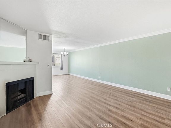 3rd image of 7045 Woodley Ave Unit 124