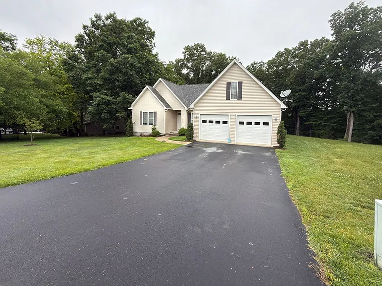 6729 Bradley Rd — Photo 3