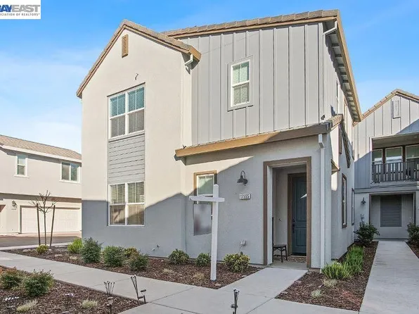 17555 Nightshore Dr, Lathrop, CA 95330