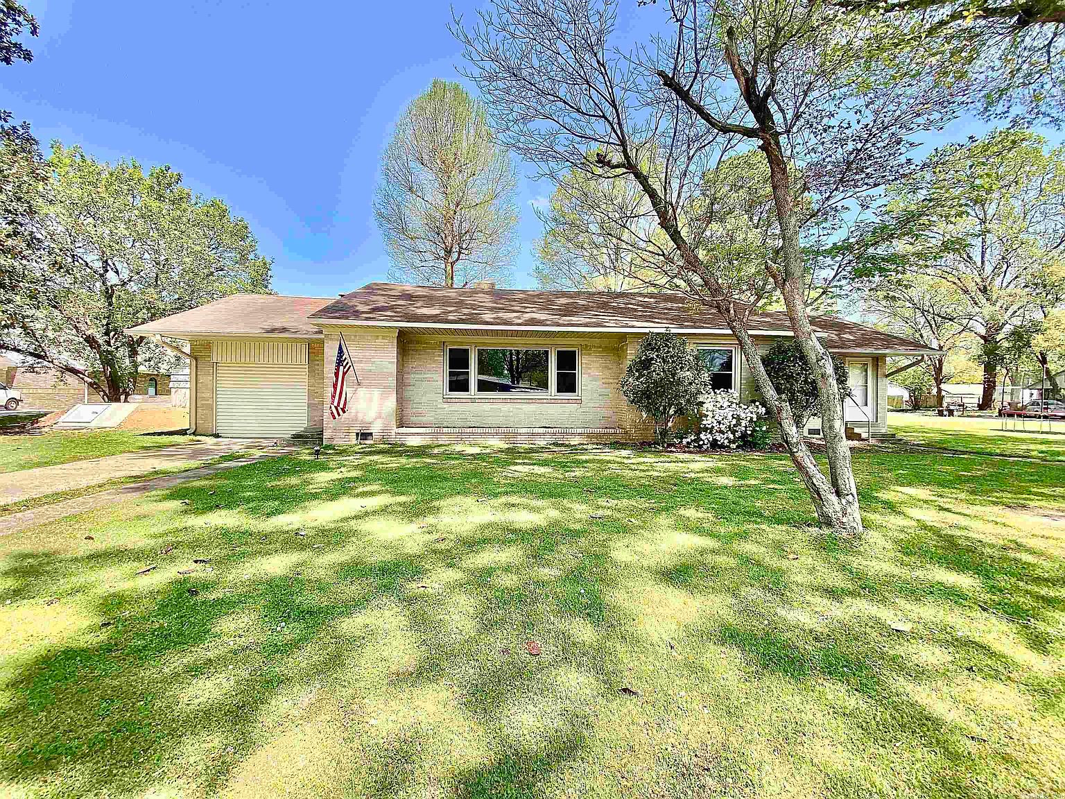 302 W 2nd St, Poyen, AR 72128 Zillow