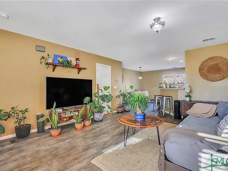 137 Fairgreen St — Photo 20