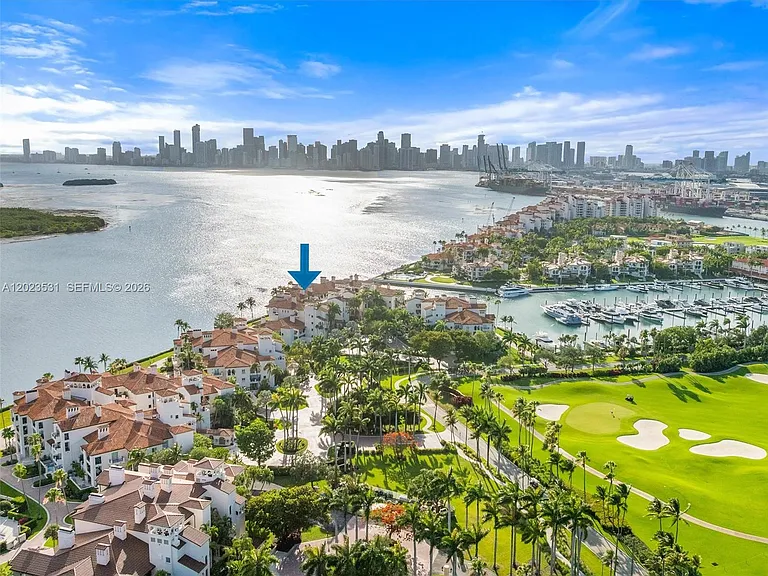2425 Fisher Island Dr #5205 — Photo 39