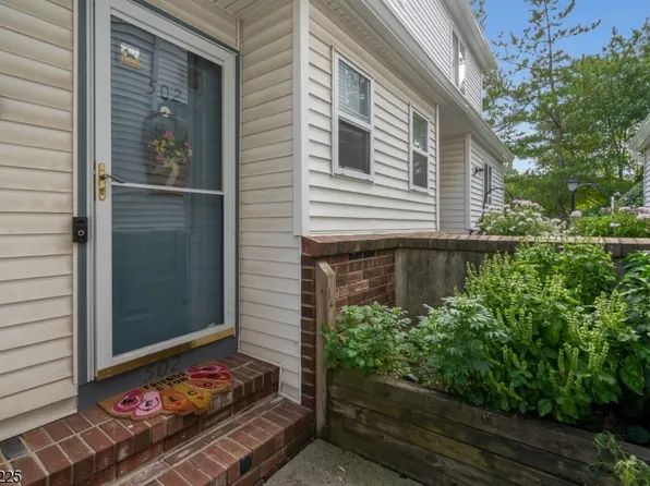 502 Reed Ct, Raritan Twp., NJ 08822