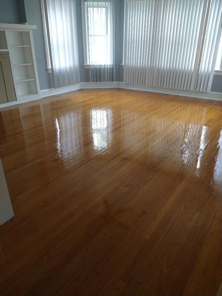 3 bed, 1200 sqft, $1,600 — Photo 4