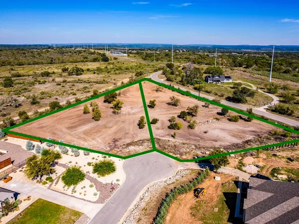 84 Love Creek Ct, Spicewood, TX 78669