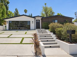 20748 Burbank Blvd, Woodland Hills, CA 91367