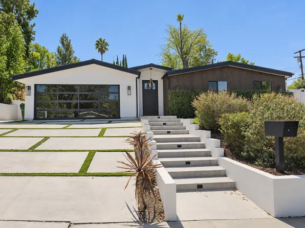 20748 Burbank Blvd, Woodland Hills, CA 91367