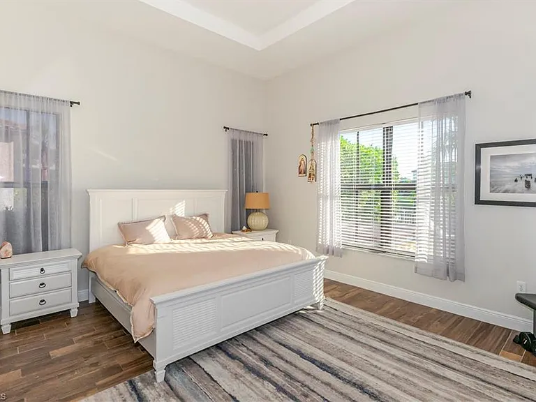5104 Salerno St — Photo 17
