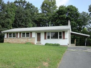 1 Blue Juniata Dr, Lewistown, PA 17044