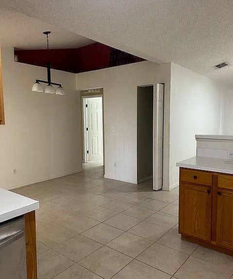 5218 NW West Piper Cir — Photo 5