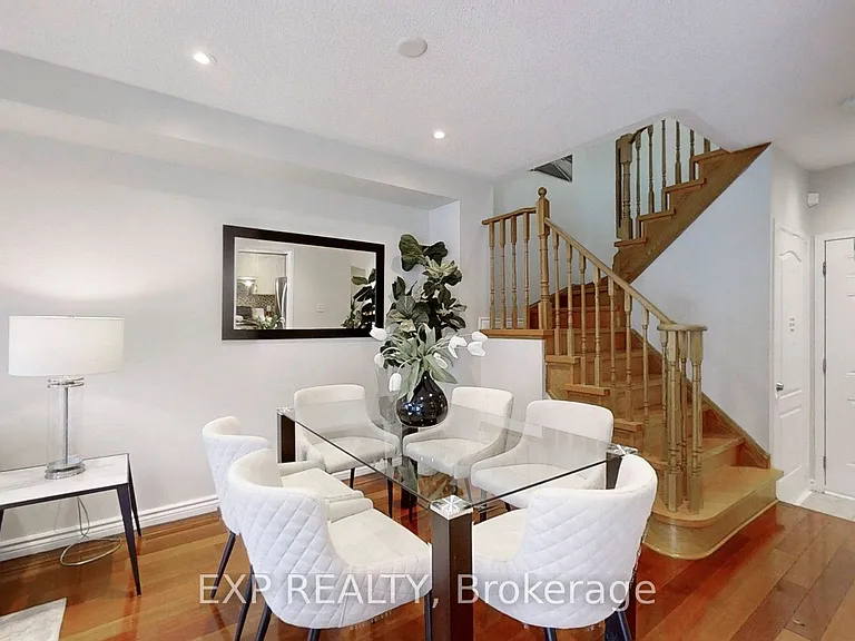 8 Hacienda Dr — Photo 6