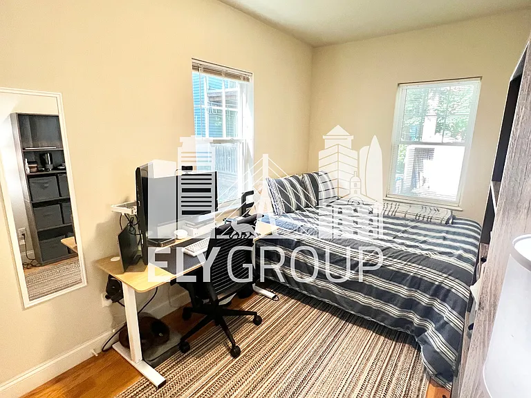 10 Gilmore St #1 — Photo 10
