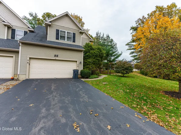 46 Donegal Way, Saratoga Springs, NY 12866