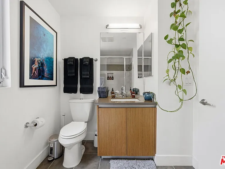 5911 Saturn St — Photo 24