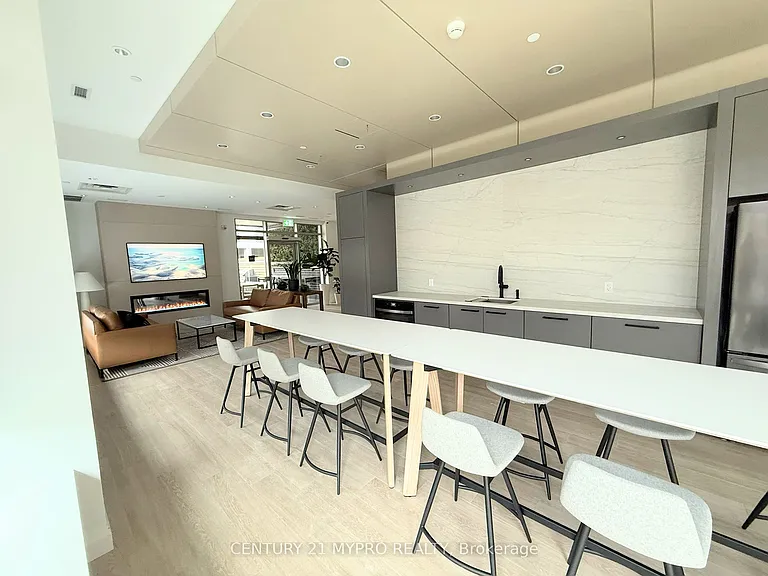 3250 Carding Mill Trl #425 — Photo 32