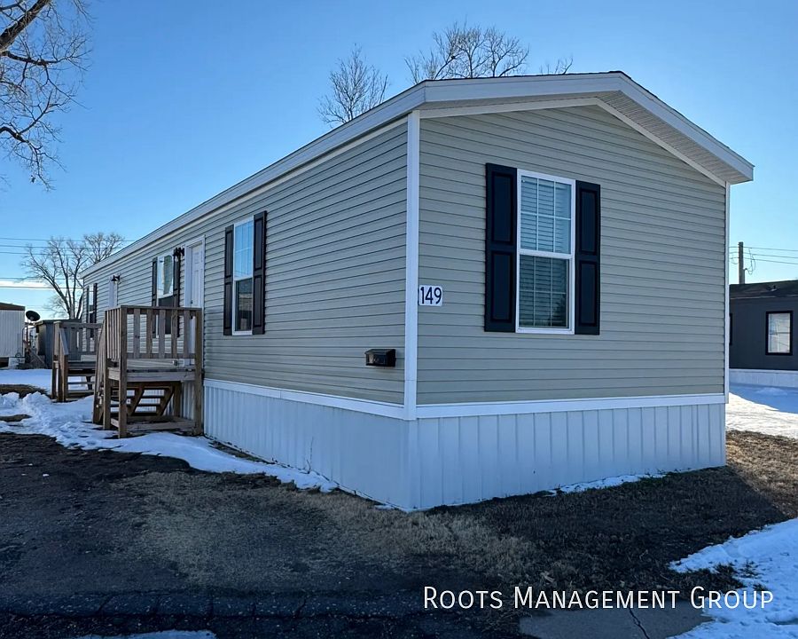 1st image of 700 E 6th St #149