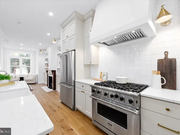 952 Westminster St NW, Washington, DC 20001