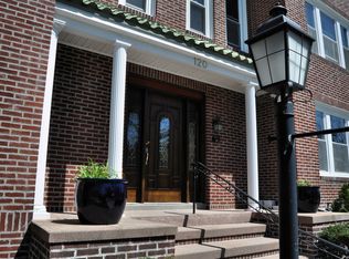 120 S Angell St APT 1, Providence, RI 02906