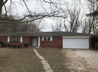 905 Riverview Dr, Martinsville, IN