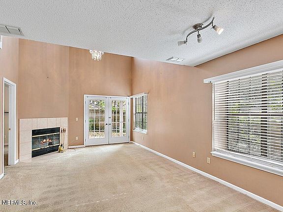 4th image of 8307 COPPERFIELD Circle W