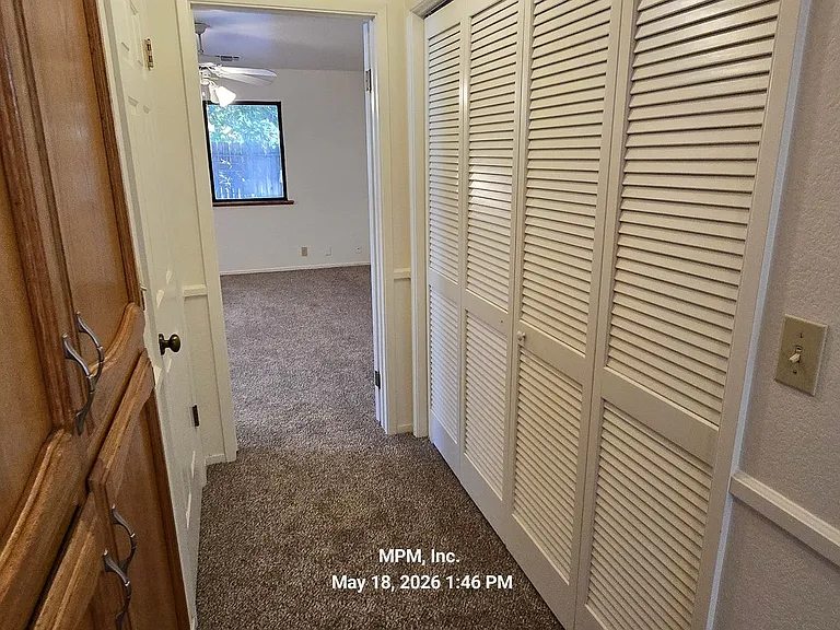 950 Player Ln — Photo 9