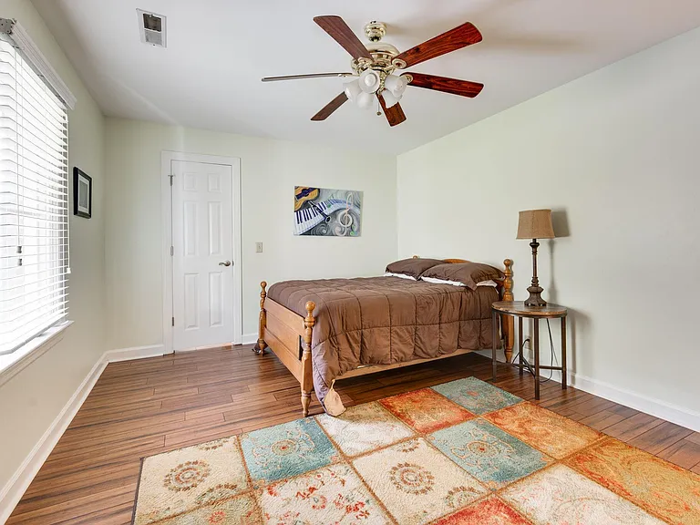 4625 Mountain View Dr — Photo 35