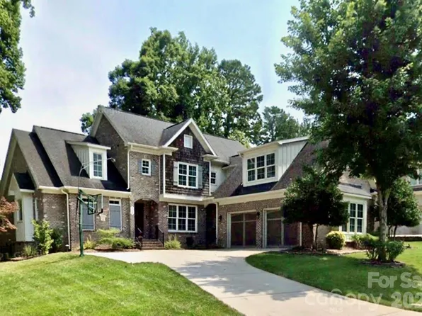 224 Birdie Dr, Stanley, NC 28164