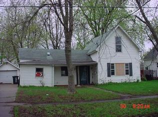 509 N 8th St, Chariton, IA 50049
