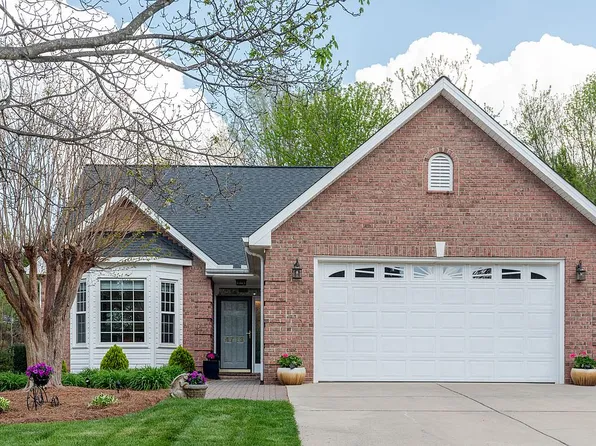 4713 Barrington Place Ct, Jamestown, NC 27282