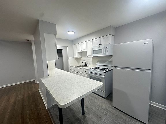 5th image of 60 Moser Rd #70-02
