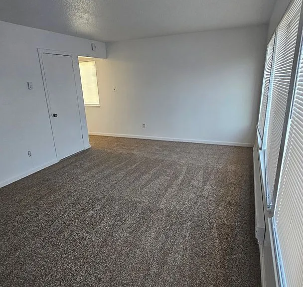 330 Alemany Blvd — Photo 10